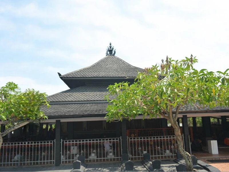 Makam Sunan Kalijaga: Warisan Spiritual dan Budaya di Tanah Jawa